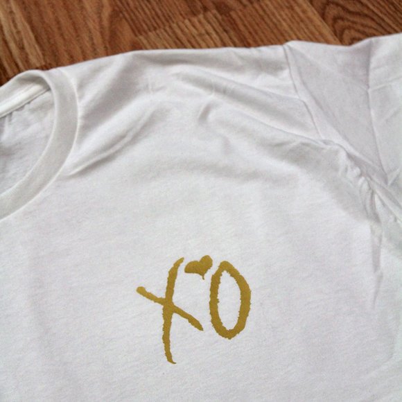 The Weeknd XO Gold Pocket Logo White T Shirt - Picture 2 of 3